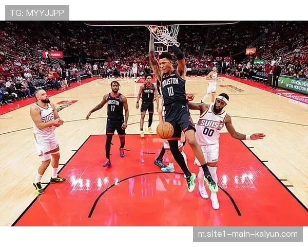 小史密斯开局强势后状态下滑 火箭锋线投射成隐患 小史密斯开局强势后状态下滑 火箭锋线投射成隐患